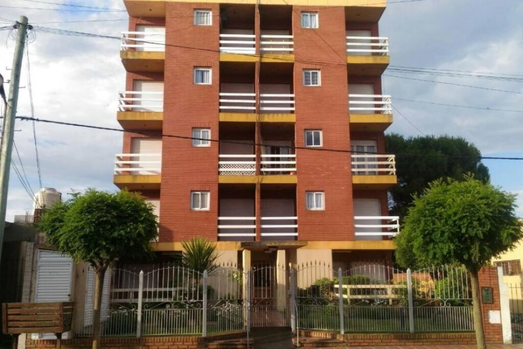 Dpto 2 Amb Cerca De La Playa En Apartment Santa Teresita